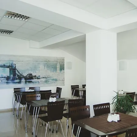 Отель Orlovetz *